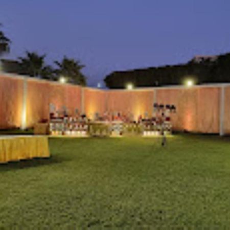 Abhiraj Guest House Mathura Extérieur photo
