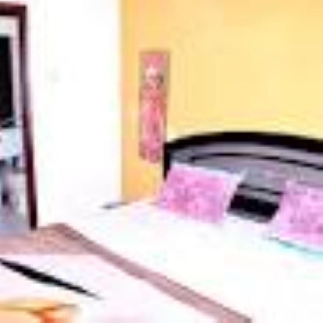 Abhiraj Guest House Mathura Extérieur photo